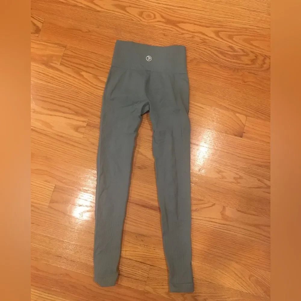 Small leggings tights green pants
